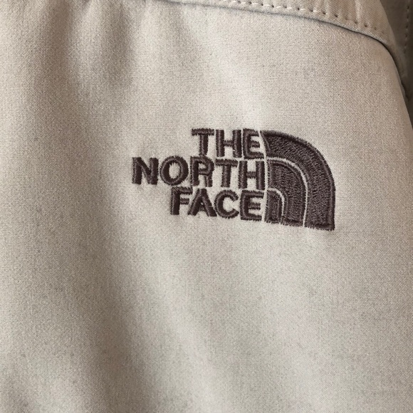 Grey north face jacket - Picture 2 of 3
